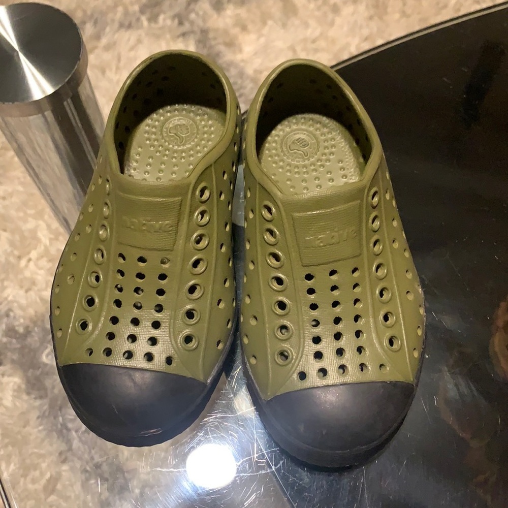 Native water shoes